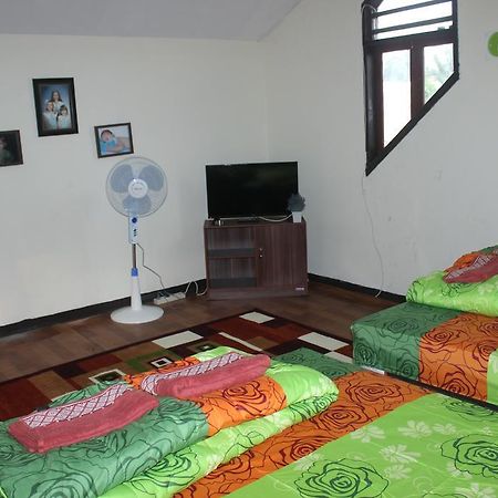 Riverrun Home Bogor Buitenkant foto